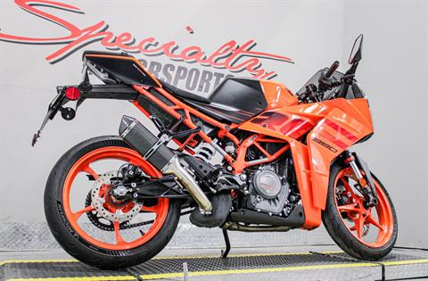 KTM209201 - 2024 - KTM - RC 390 Lower Right Side Angle - Photo 15