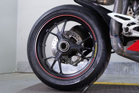 2015 Ducati 1299 Panigale S in Sacramento, California - Photo 7