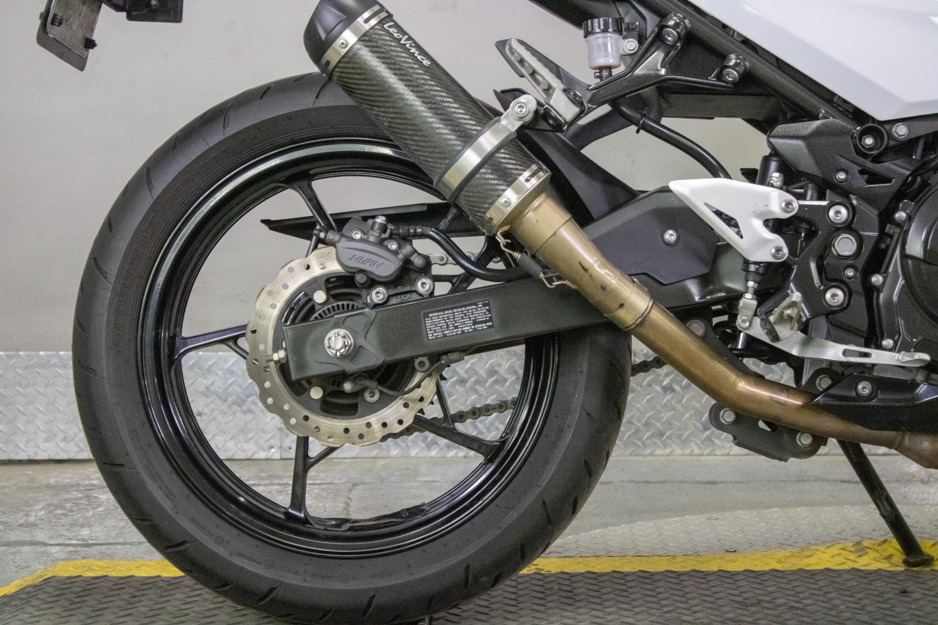 2020 Kawasaki Ninja 400 ABS in Sacramento, California - Photo 4