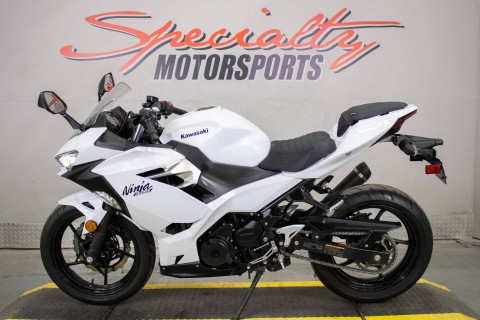 2020 Kawasaki Ninja 400 ABS in Sacramento, California - Photo 8