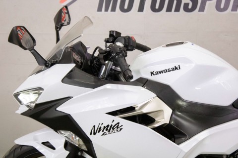 2020 Kawasaki Ninja 400 ABS in Sacramento, California - Photo 9