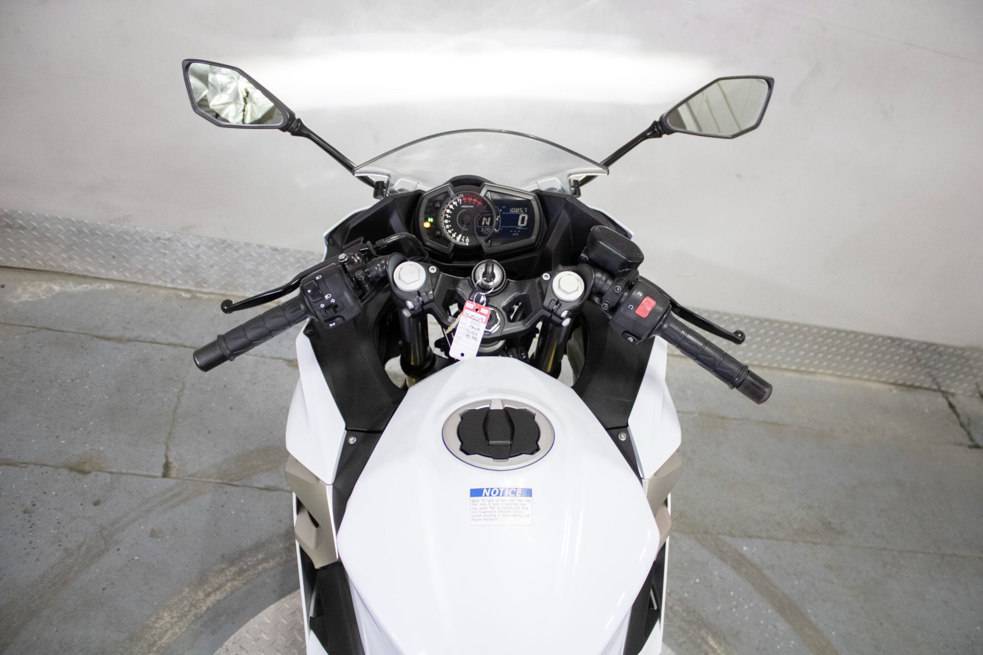 2020 Kawasaki Ninja 400 ABS in Sacramento, California - Photo 17