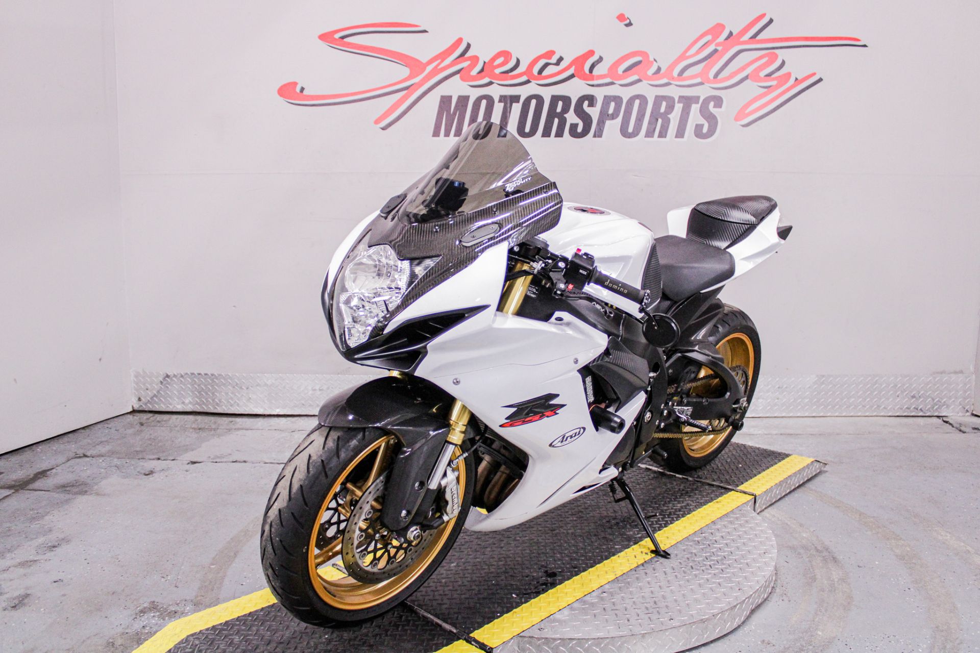 Front Left Side View - Photo 10