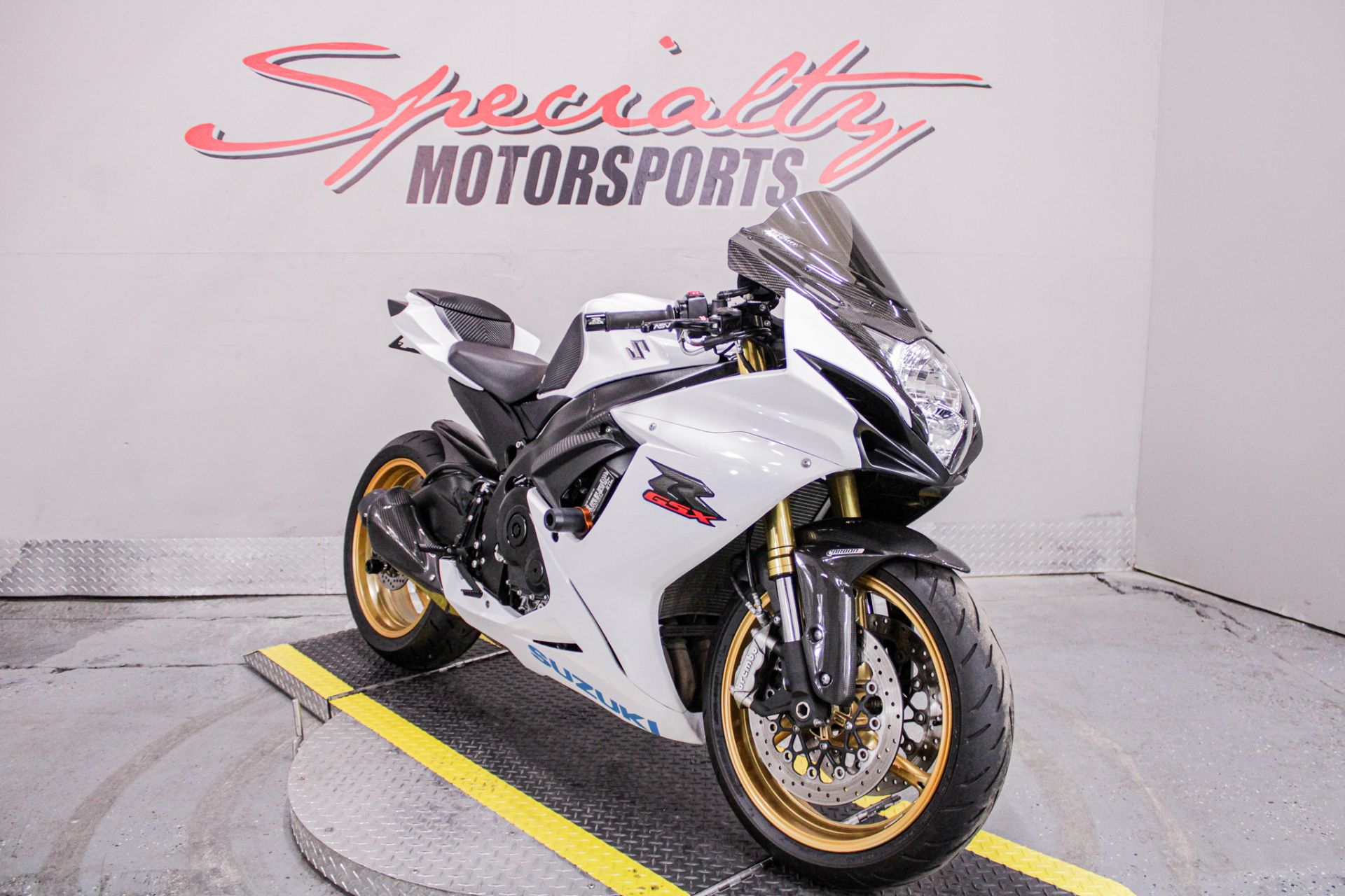 Front Right Side View - Photo 13