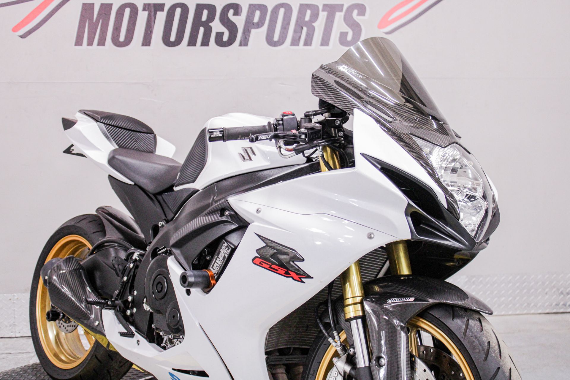 Front Right Zoomed In - Photo 14