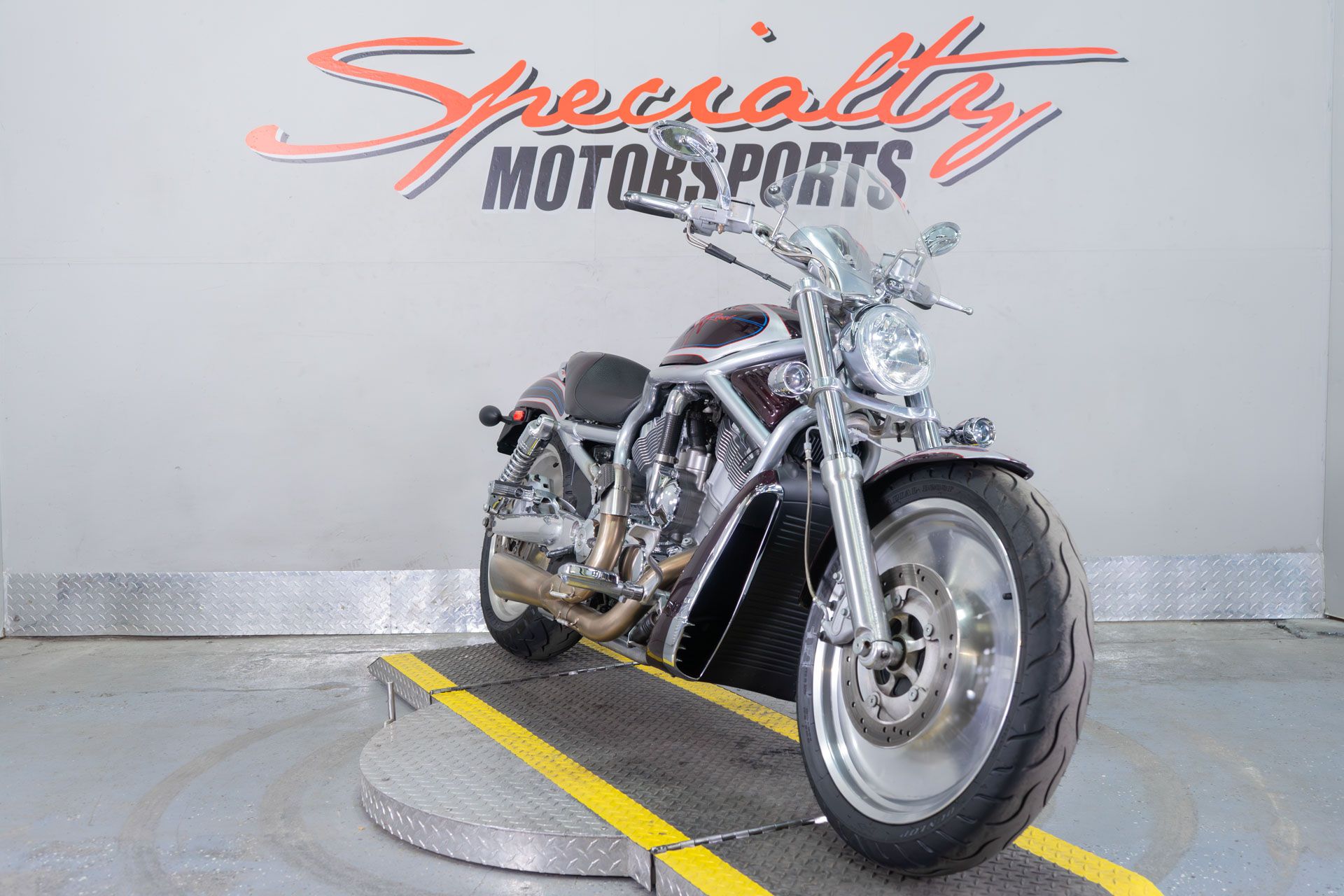 2005 Harley-Davidson VRSCA V-Rod® in Sacramento, California - Photo 2