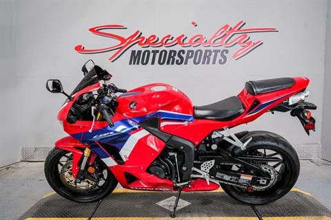 2024 Honda CBR600RR in Sacramento, California - Photo 5