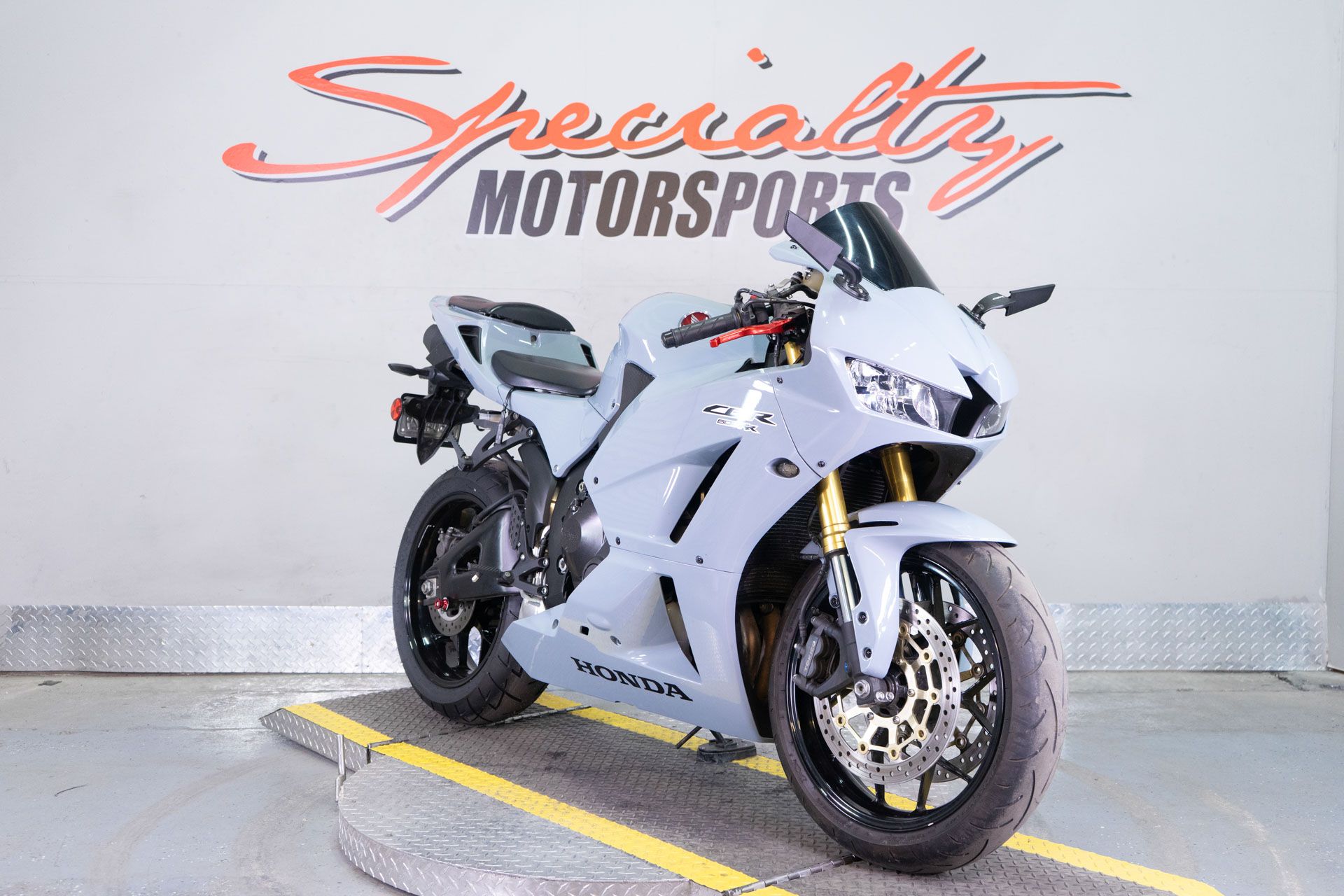 2024 Honda CBR600RR in Sacramento, California - Photo 3