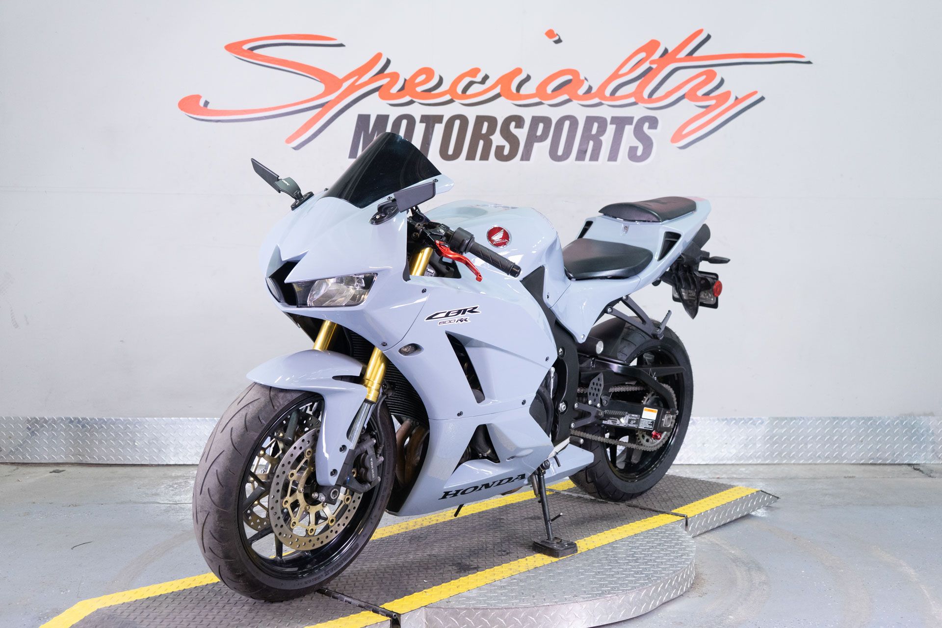 2024 Honda CBR600RR in Sacramento, California - Photo 4