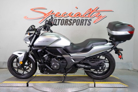 2015 Honda CTX®700N DCT ABS in Sacramento, California - Photo 4