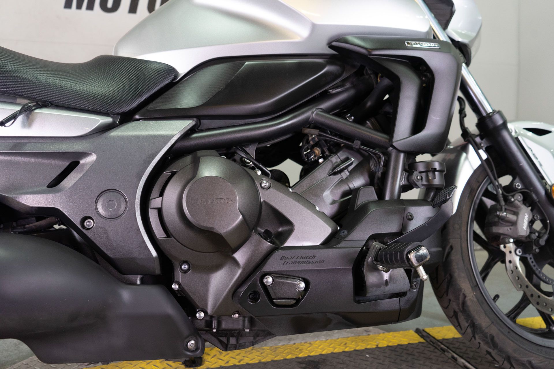 2015 Honda CTX®700N DCT ABS in Sacramento, California - Photo 9