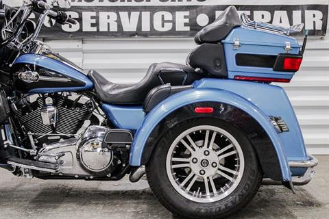 2011 Harley-Davidson Tri Glide® Ultra Classic® in Sacramento, California - Photo 8