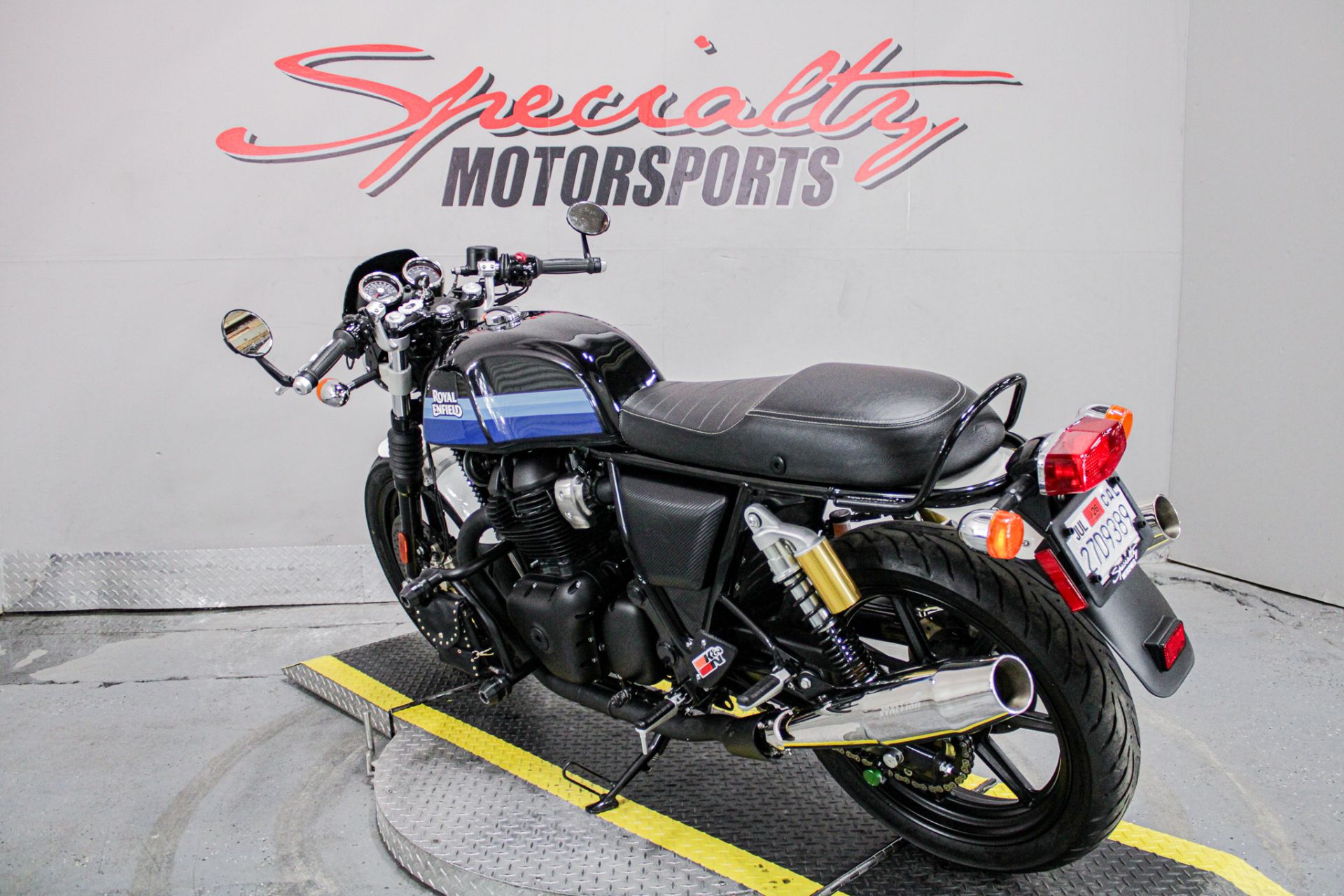 Rear Left Side Angle - Photo 7