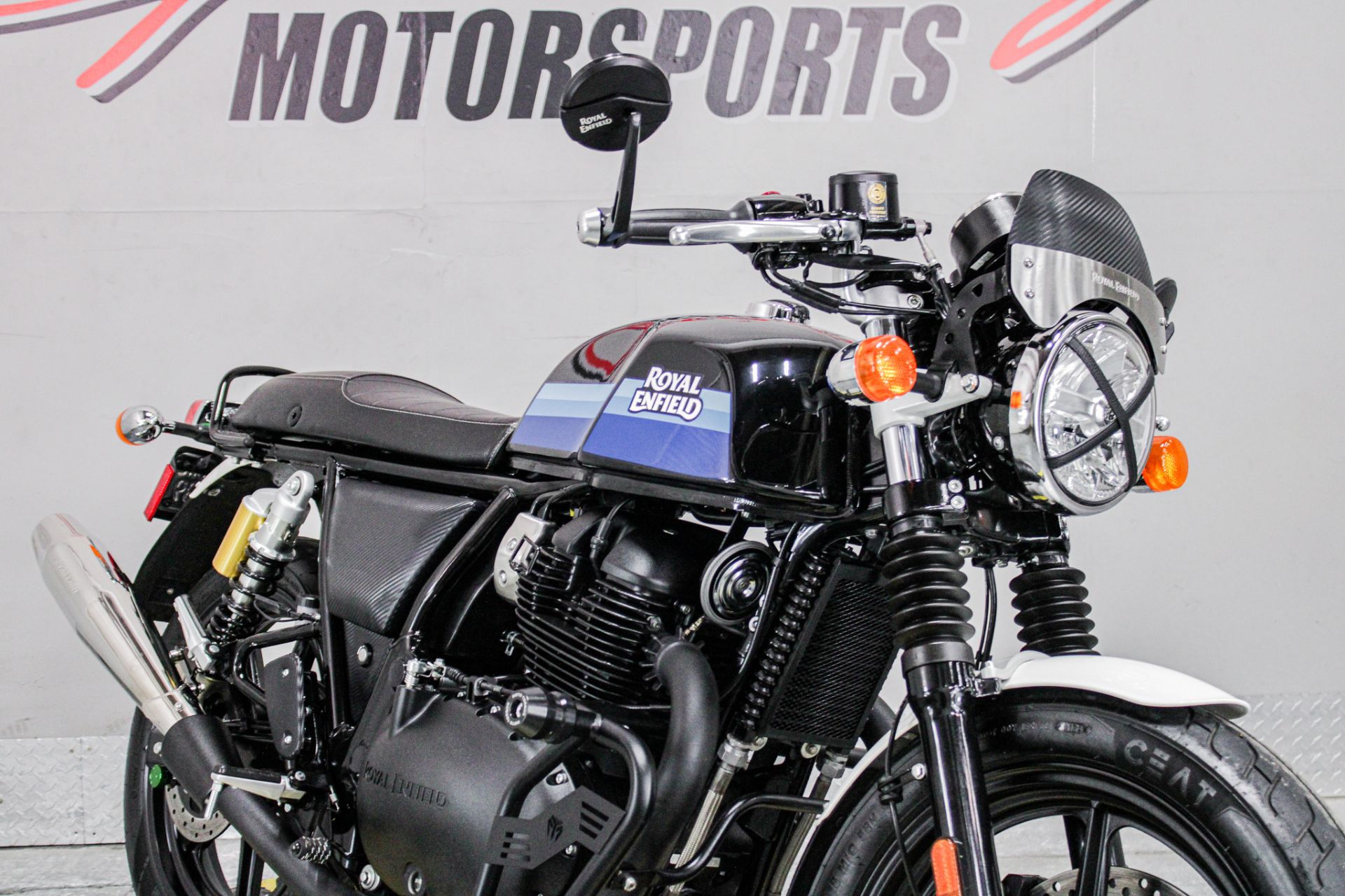 Front Right Zoomed In - Photo 14