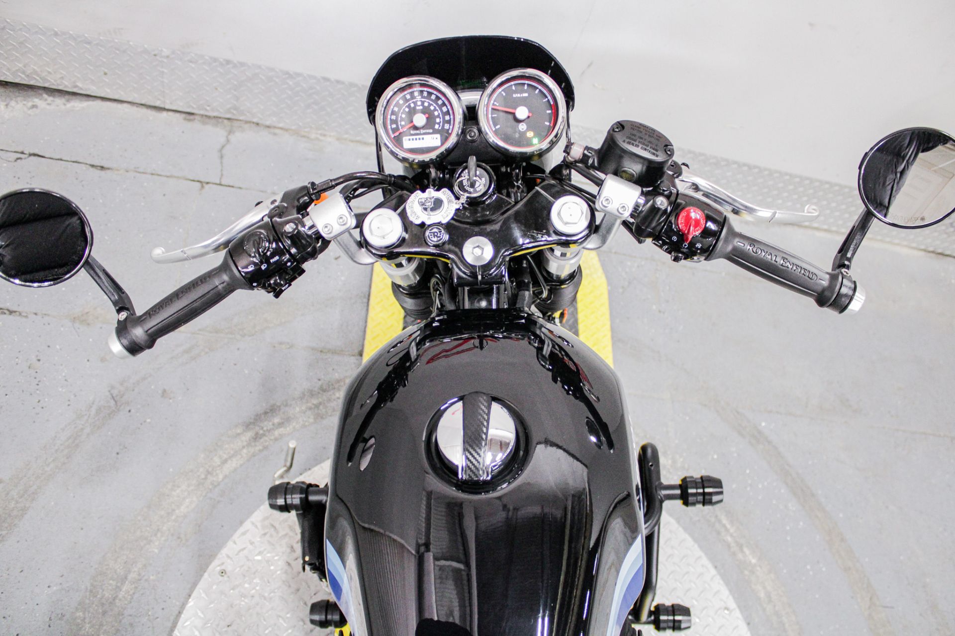 Dashboard - Photo 16