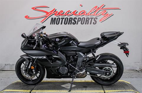 2024 Yamaha YZF-R7 in Sacramento, California - Photo 8