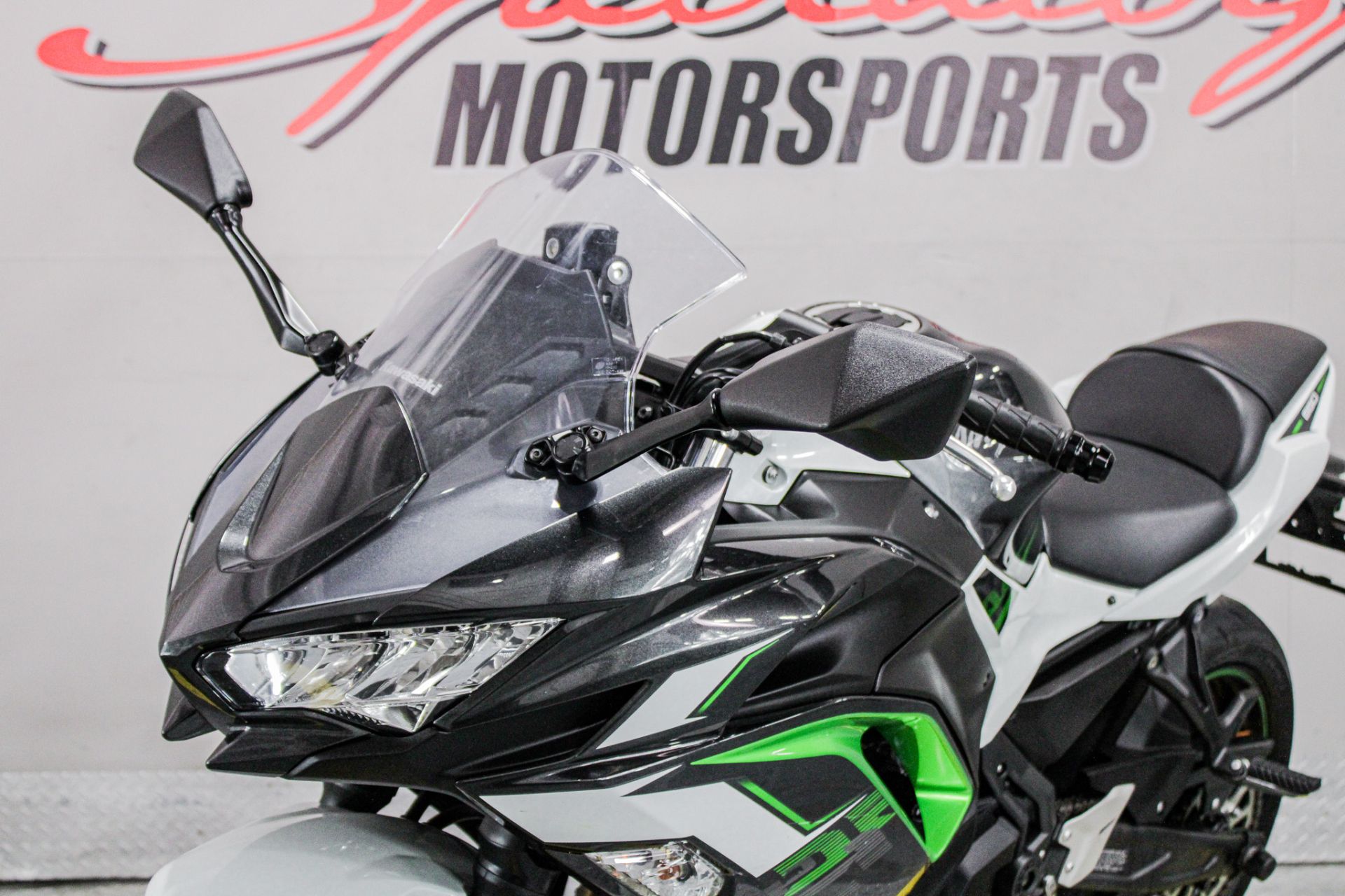 Front Left Zoomed In - Photo 11