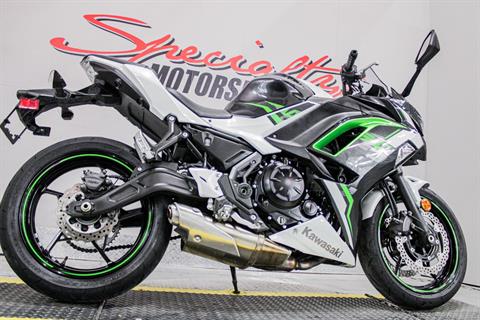 Lower Right Side Angle - Photo 15