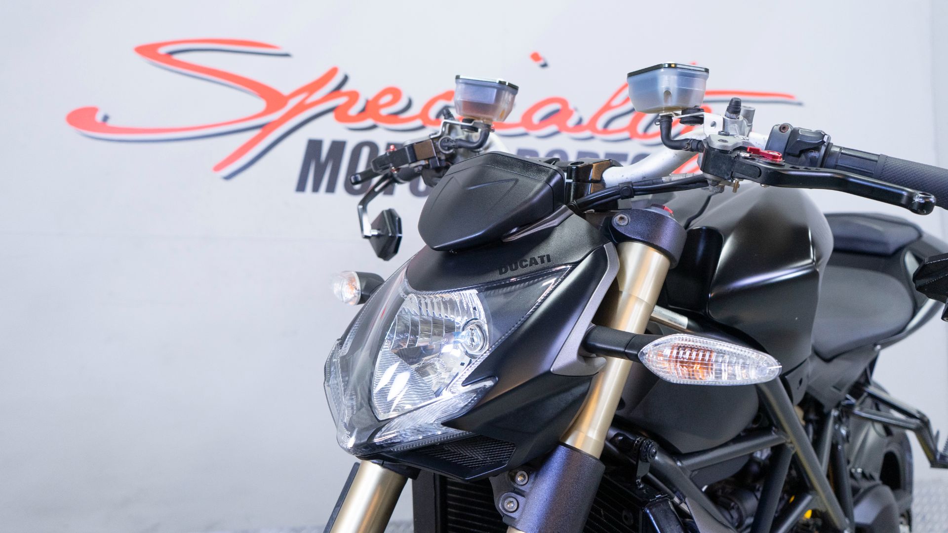 2014 Ducati Streetfighter 848 in Sacramento, California - Photo 11