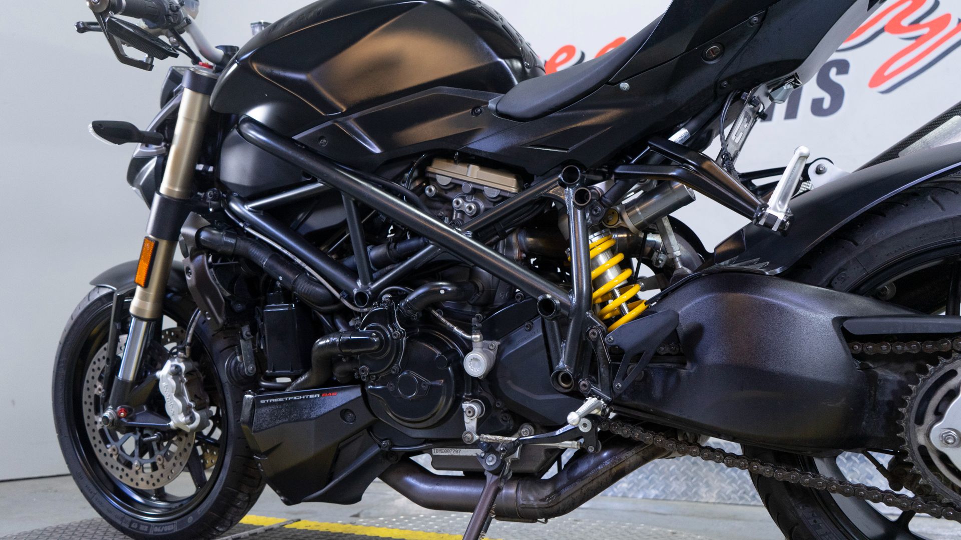 2014 Ducati Streetfighter 848 in Sacramento, California - Photo 16
