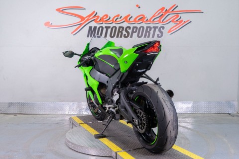 2025 Kawasaki Ninja® ZX™-10R in Sacramento, California - Photo 5