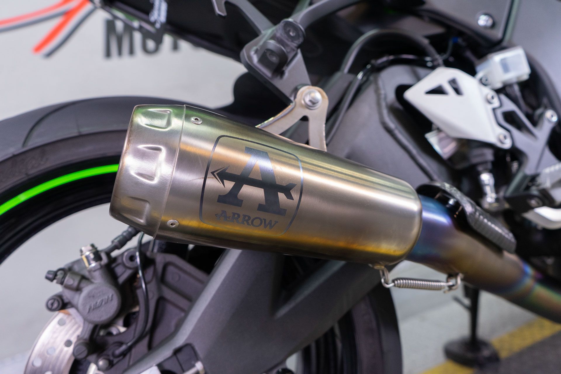 2025 Kawasaki Ninja® ZX™-10R in Sacramento, California - Photo 9