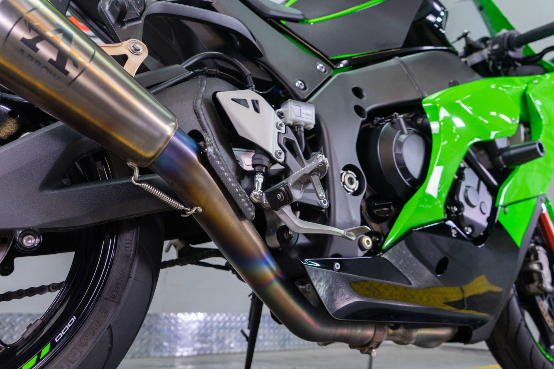 2025 Kawasaki Ninja® ZX™-10R in Sacramento, California - Photo 10