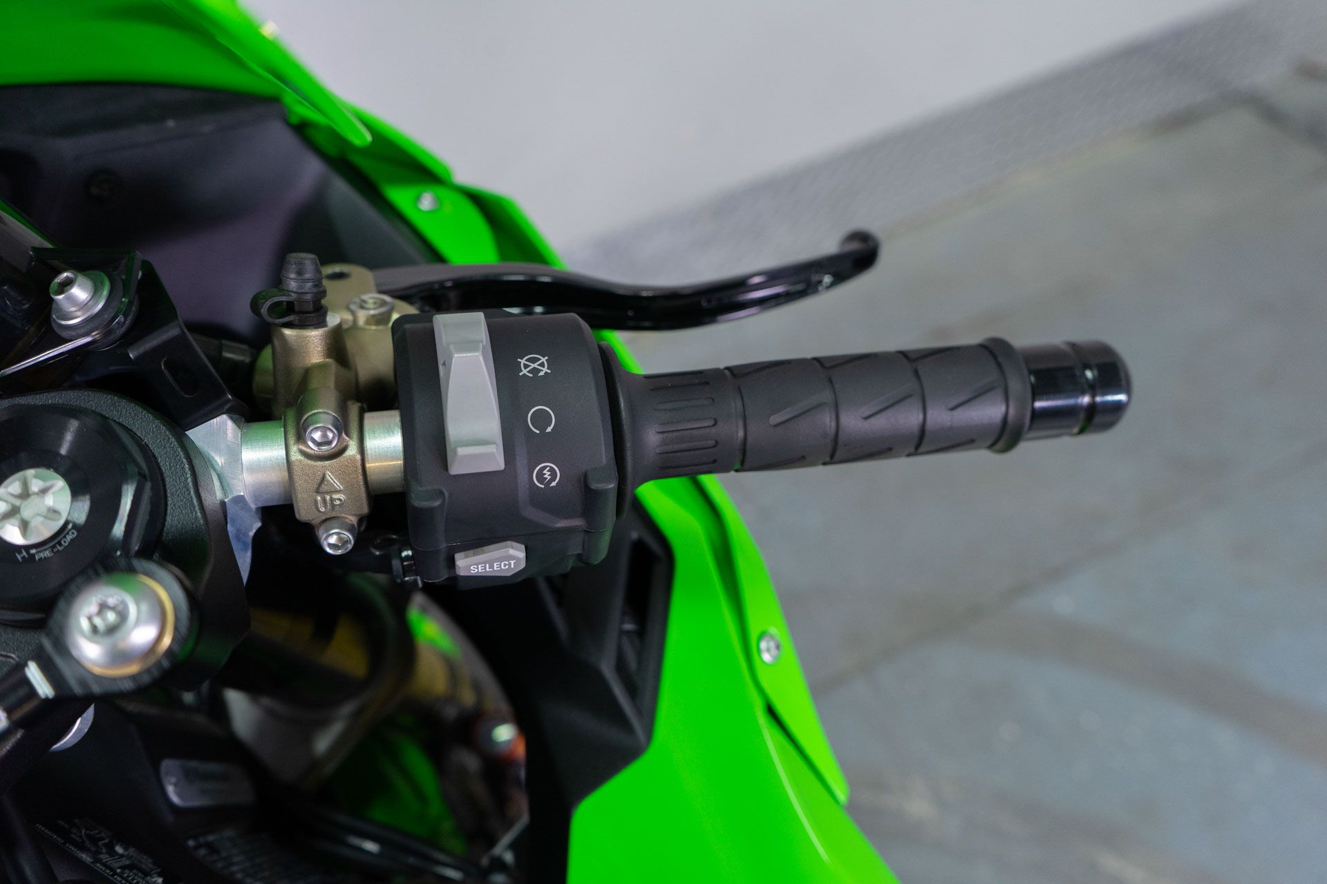2025 Kawasaki Ninja® ZX™-10R in Sacramento, California - Photo 16
