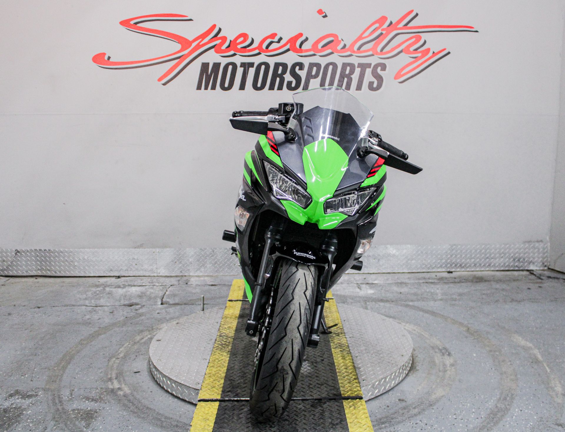 KAWA09298 - 2020 - Kawasaki - Ninja 650 ABS KRT Edition  Front View - Photo 12