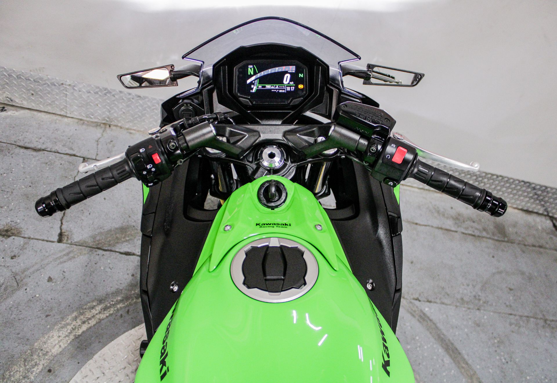 KAWA09298 - 2020 - Kawasaki - Ninja 650 ABS KRT Edition Dashboard - Photo 16