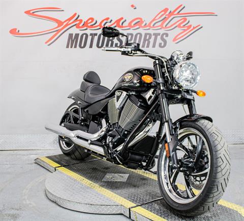 2010 Victory Hammer 8-Ball in Sacramento, California - Photo 12