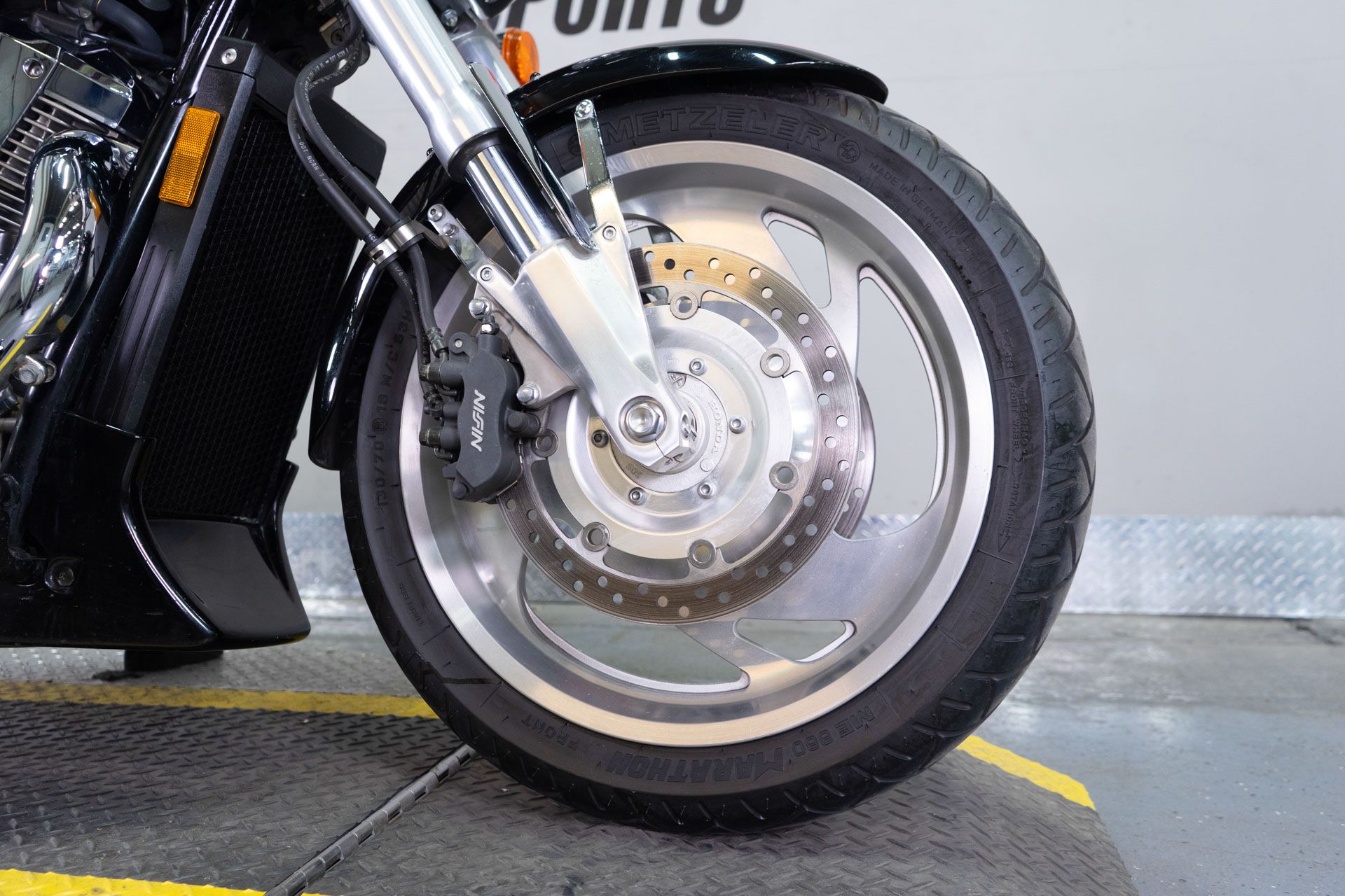 2002 Honda VTX1800 in Sacramento, California - Photo 7