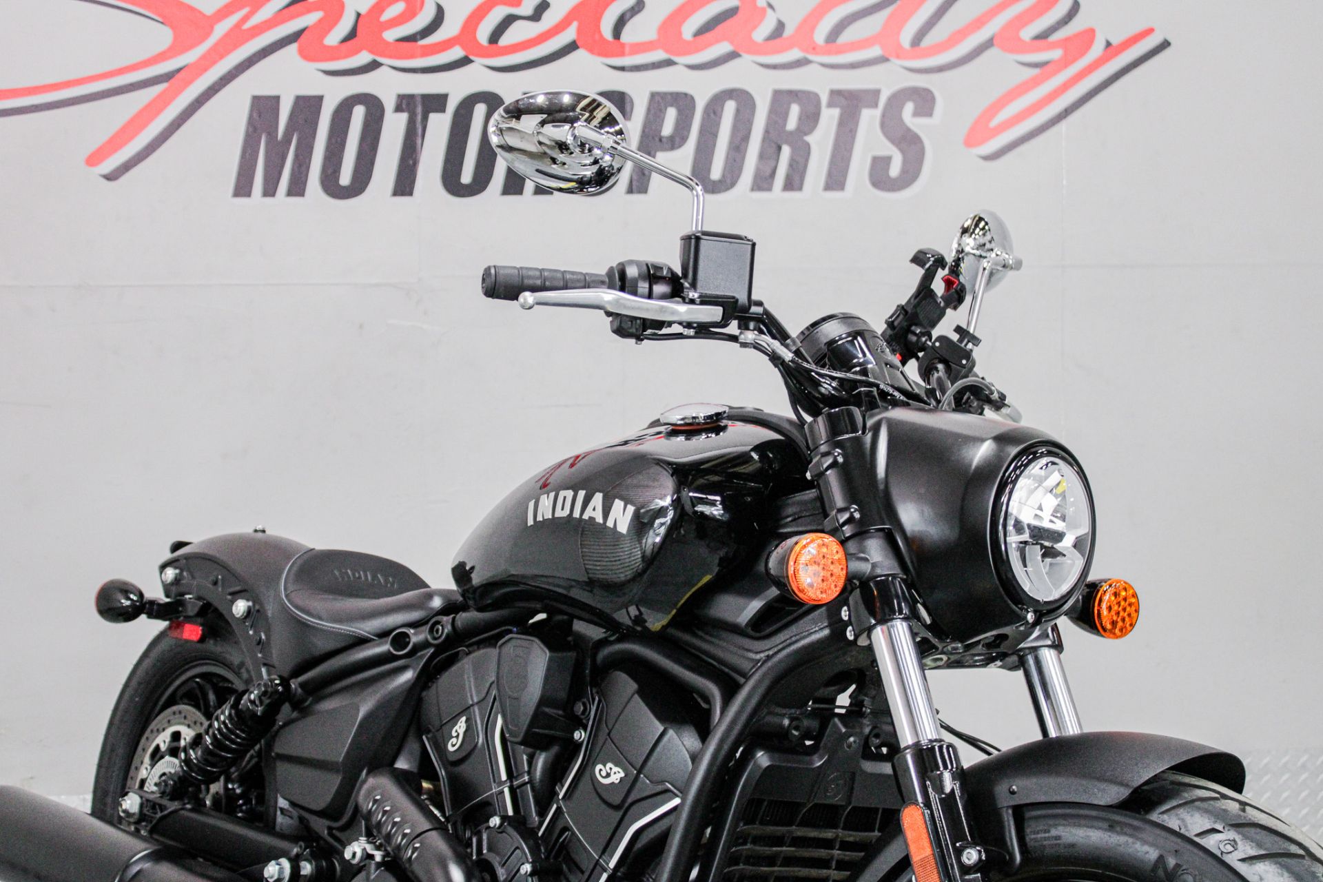 Front Right Zoomed In - Photo 14