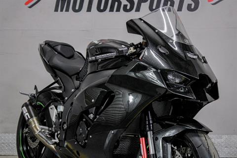 NR ★ Kawasaki Ninja® ZX™-10R | Supersport Motorcycle | Race-Ready