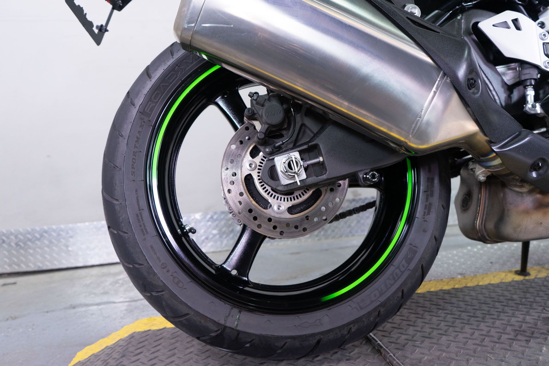 2021 Kawasaki Ninja ZX-10R ABS in Sacramento, California - Photo 8