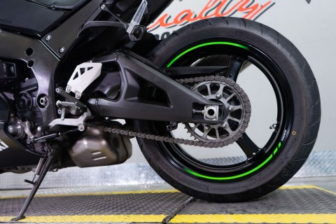 2021 Kawasaki Ninja ZX-10R ABS in Sacramento, California - Photo 10