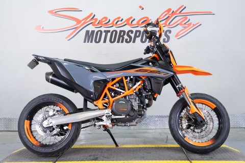 2022 KTM 690 SMC R in Sacramento, California - Photo 1