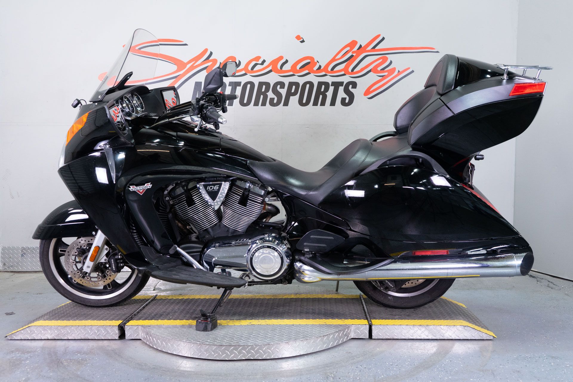 2014 Victory Vision® Tour in Sacramento, California - Photo 4