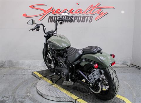 HAR011157 - 2021 - Harley-Davidson - Street Bob® 114 Rear Left Side Angle - Photo 7