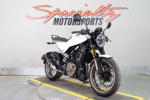 2023 Husqvarna Vitpilen 401 in Sacramento, California - Photo 3