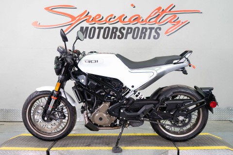 2023 Husqvarna Vitpilen 401 in Sacramento, California - Photo 5