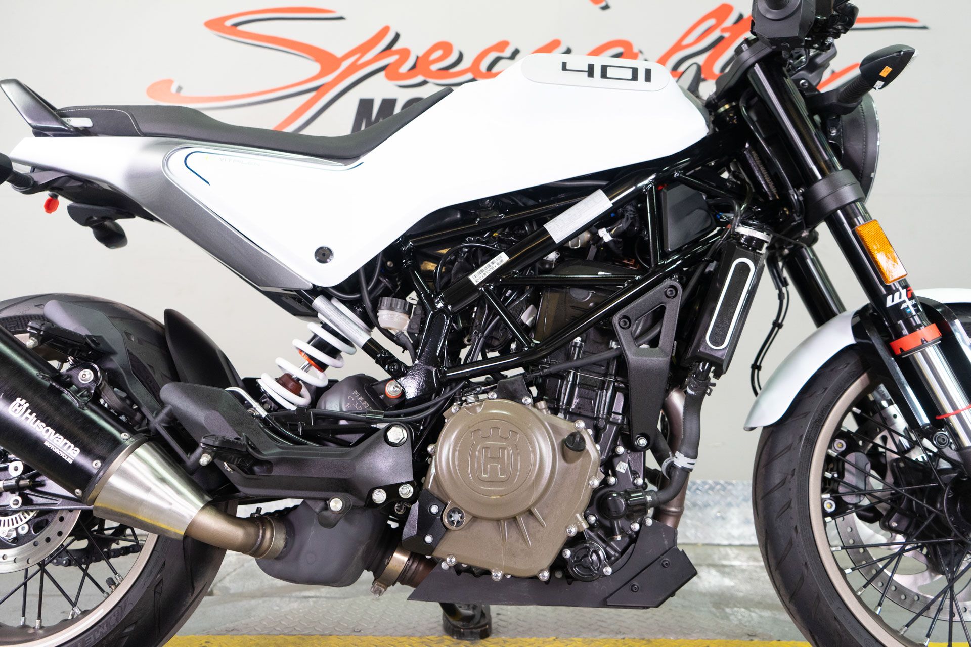 2023 Husqvarna Vitpilen 401 in Sacramento, California - Photo 10