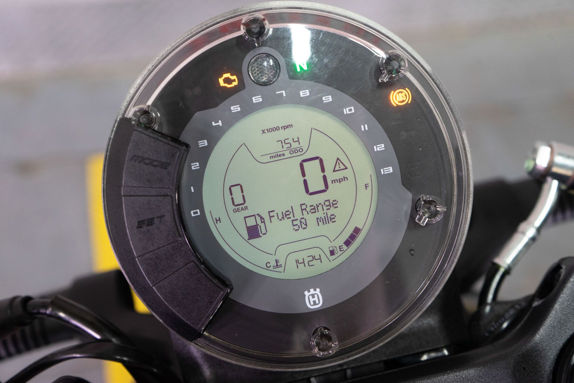 2023 Husqvarna Vitpilen 401 in Sacramento, California - Photo 18