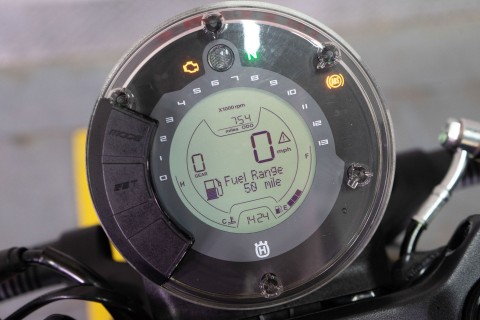 2023 Husqvarna Vitpilen 401 in Sacramento, California - Photo 18