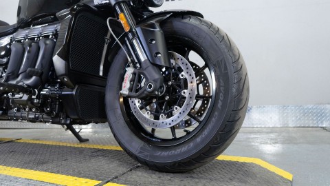 2025 Triumph Rocket 3 Storm GT in Sacramento, California - Photo 8