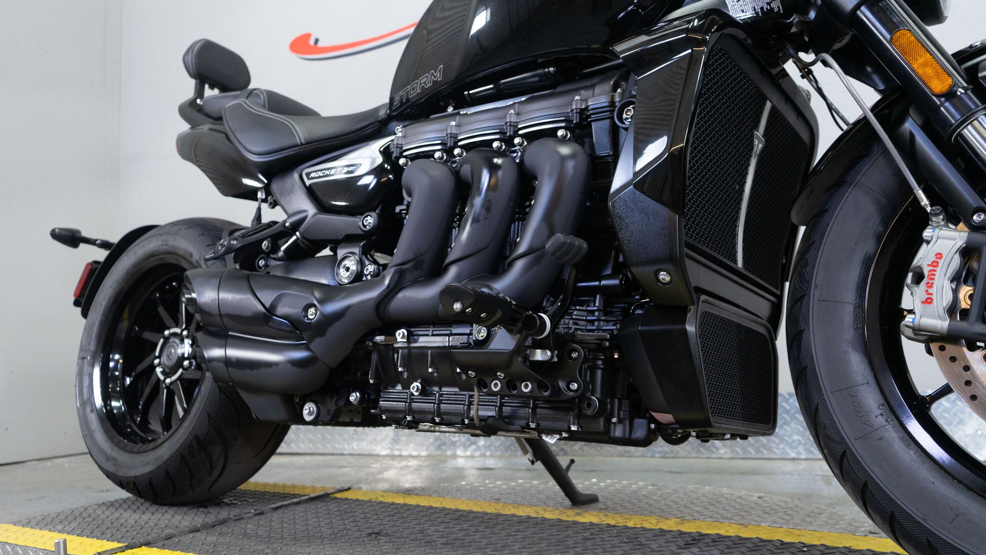 2025 Triumph Rocket 3 Storm GT in Sacramento, California - Photo 9