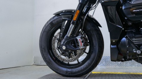 2025 Triumph Rocket 3 Storm GT in Sacramento, California - Photo 14