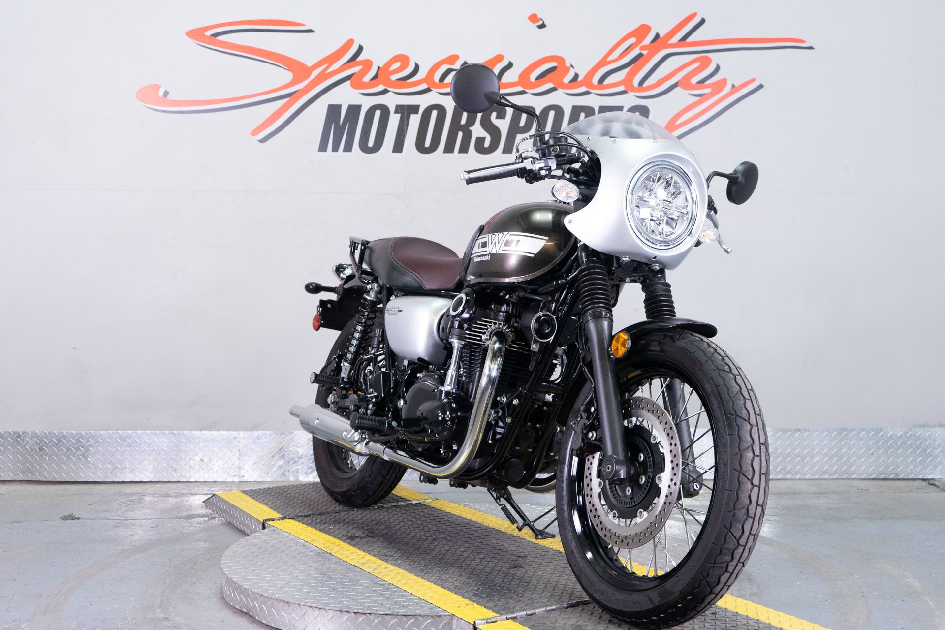 2019 Kawasaki W800 Cafe in Sacramento, California - Photo 2