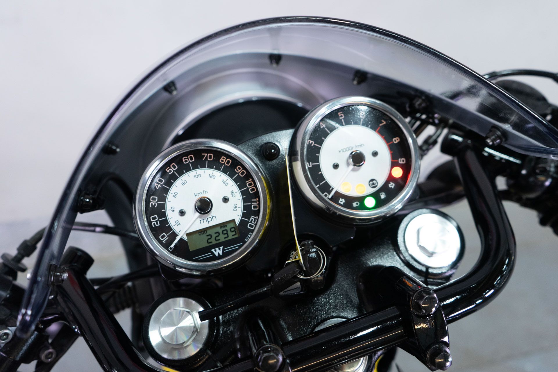 2019 Kawasaki W800 Cafe in Sacramento, California - Photo 16