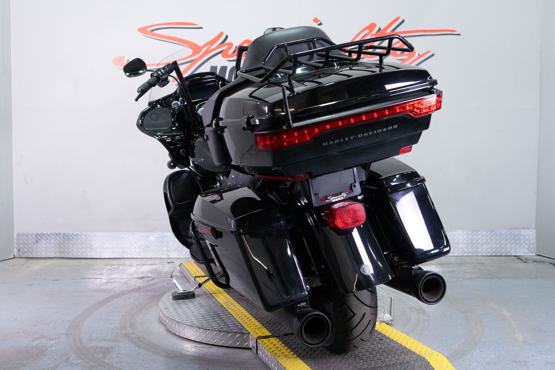 2021 Harley-Davidson Road Glide® Limited in Sacramento, California - Photo 5
